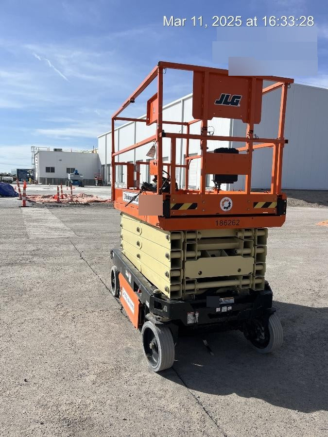2021 JLG R3246