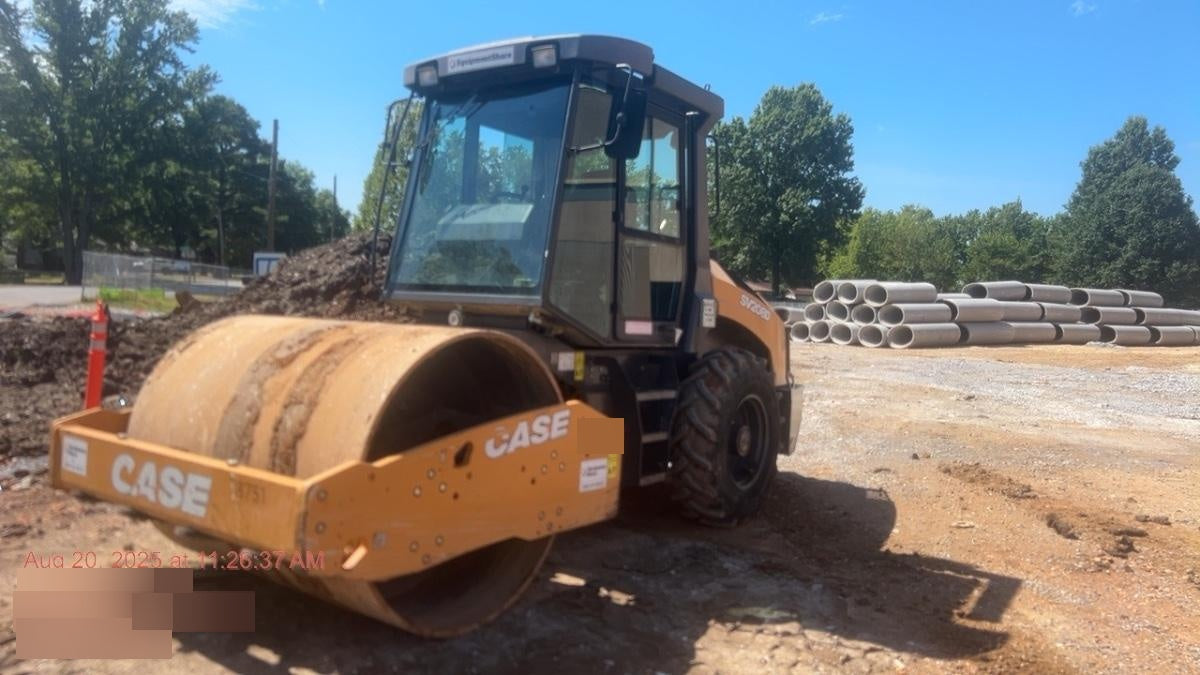2020 CASE SV208D