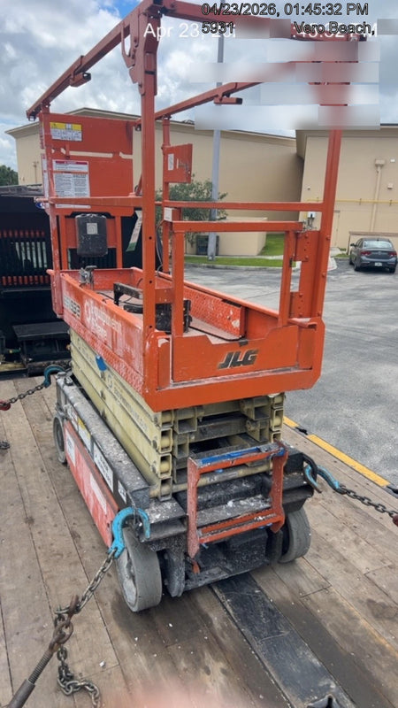 2023 JLG ES1932