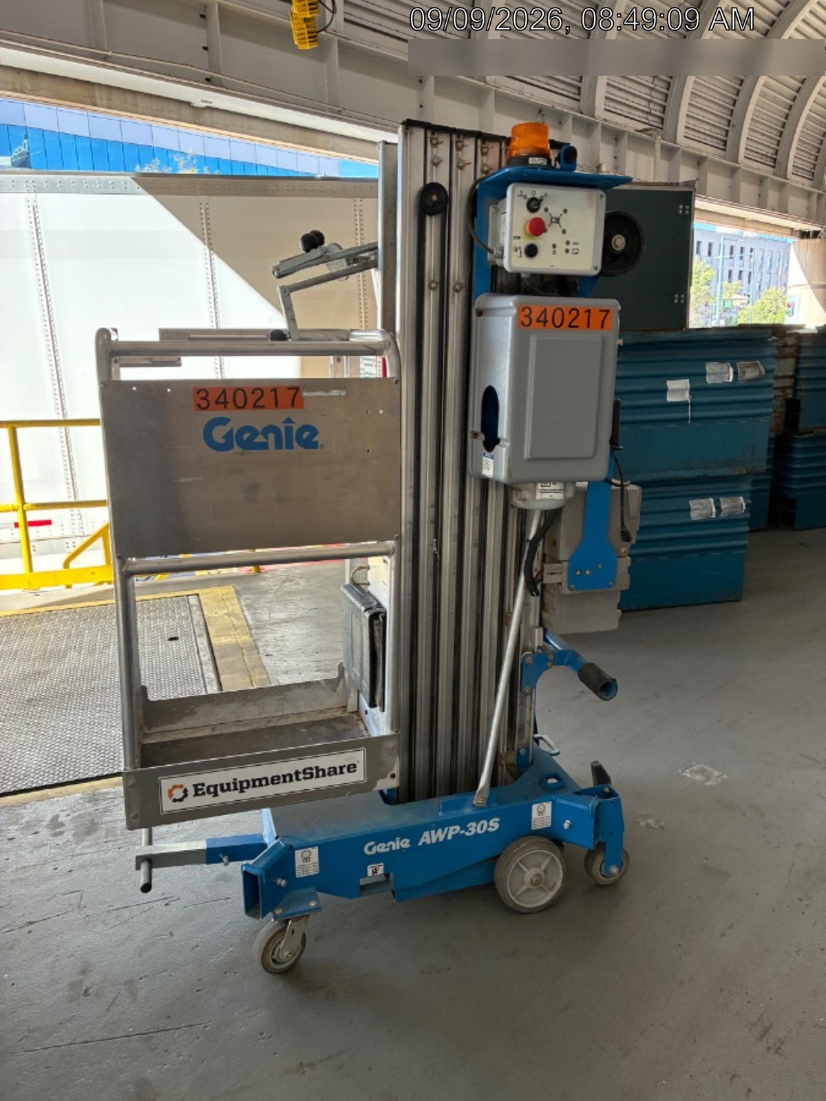 2023 GENIE AWP-30S DC