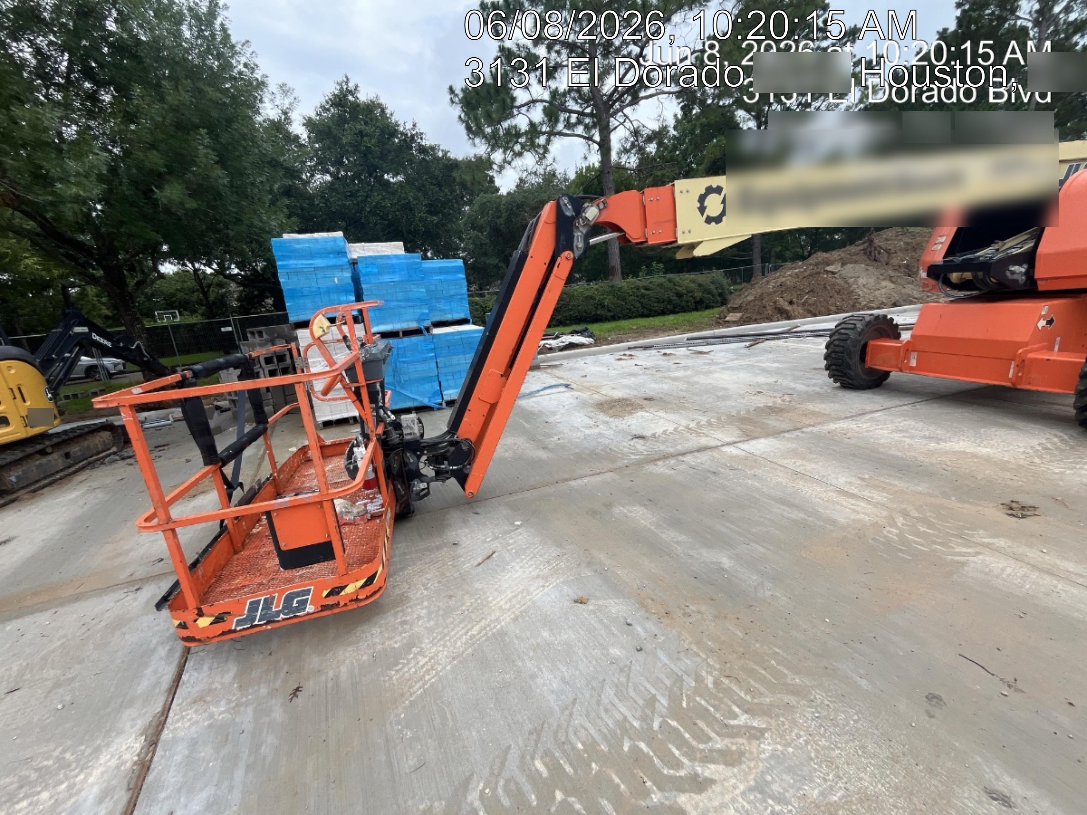 2023 JLG 660SJ