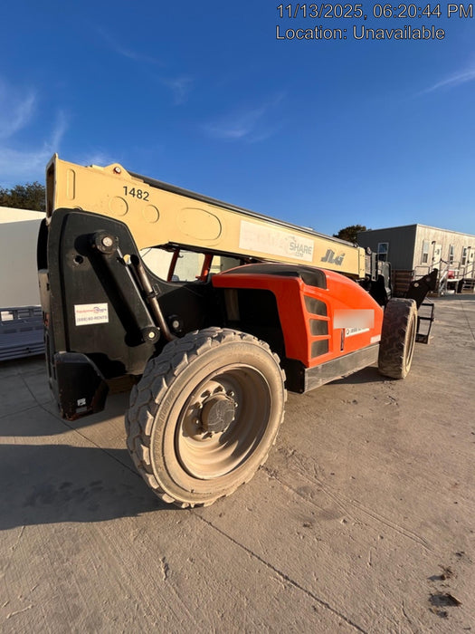 2015 JLG 642