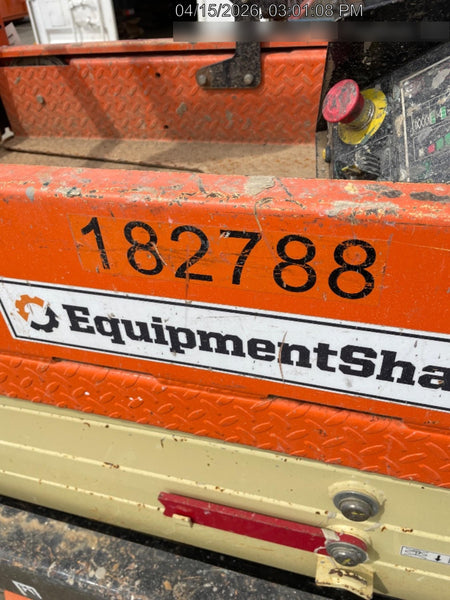 2021 JLG ES1932