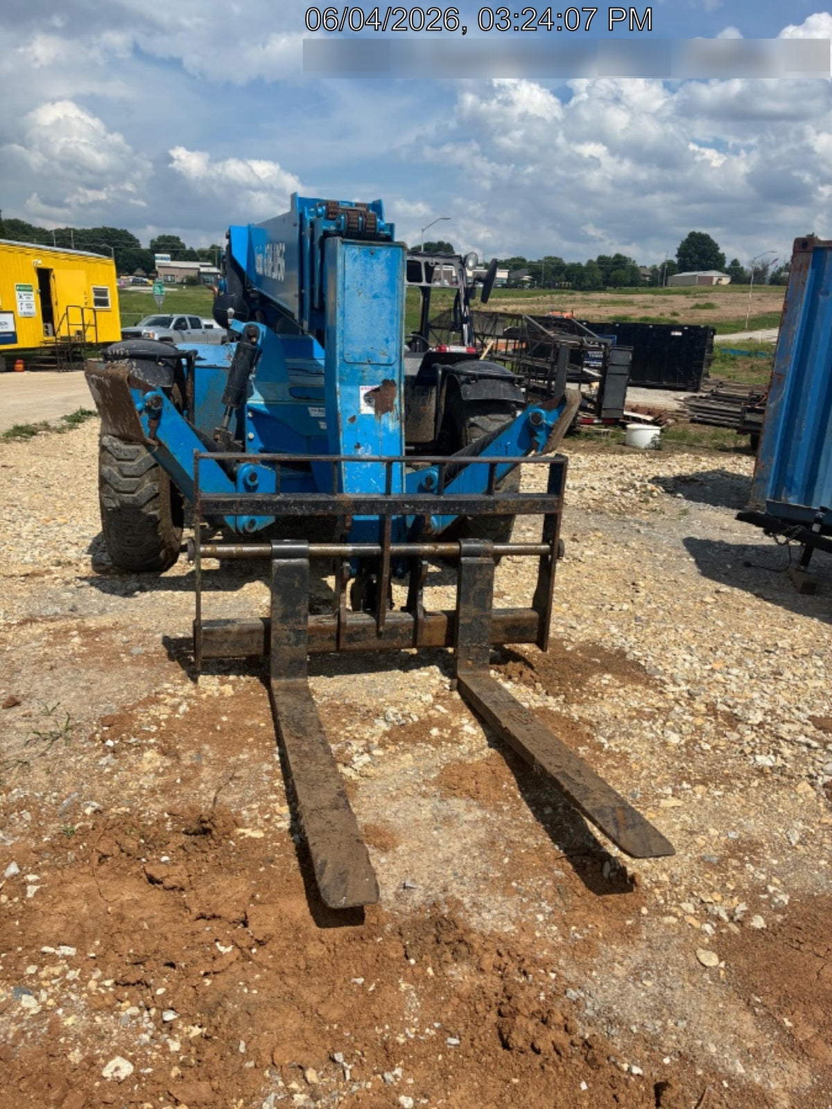 2016 GENIE GTH-1056