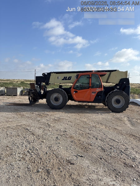 2019 JLG 1255 JLG 1255 T4F w/Full Cab, HVAC, Solid Tires, Work Lights/Beacon, 60" Carriage/Forks