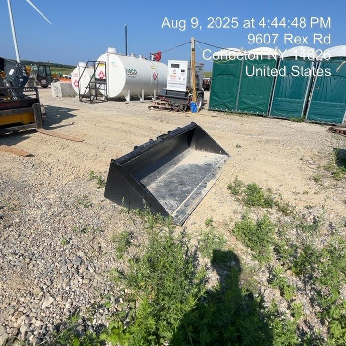 2025 JOHN DEERE 84" Bucket - John Deere