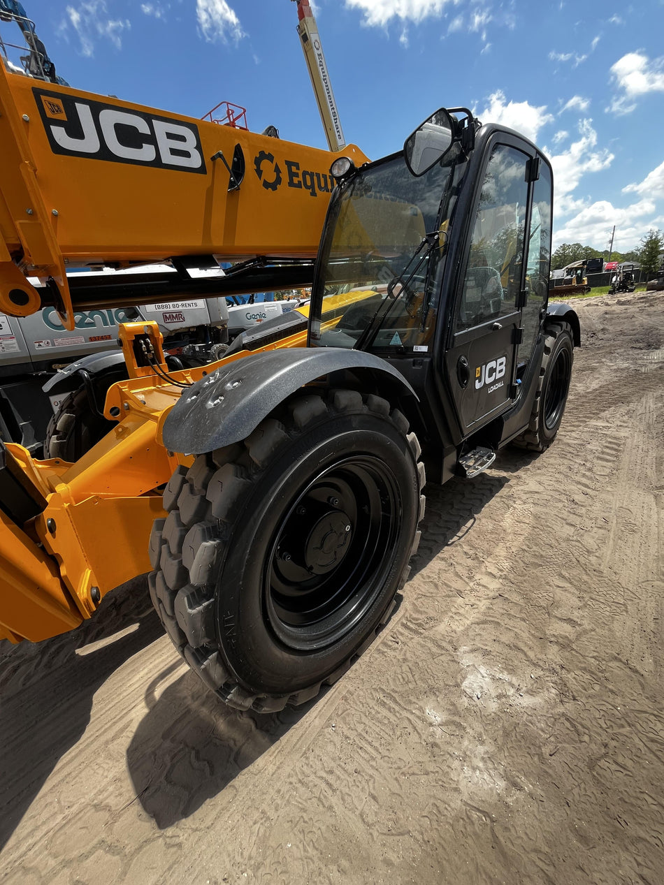 2026 JCB 512-56