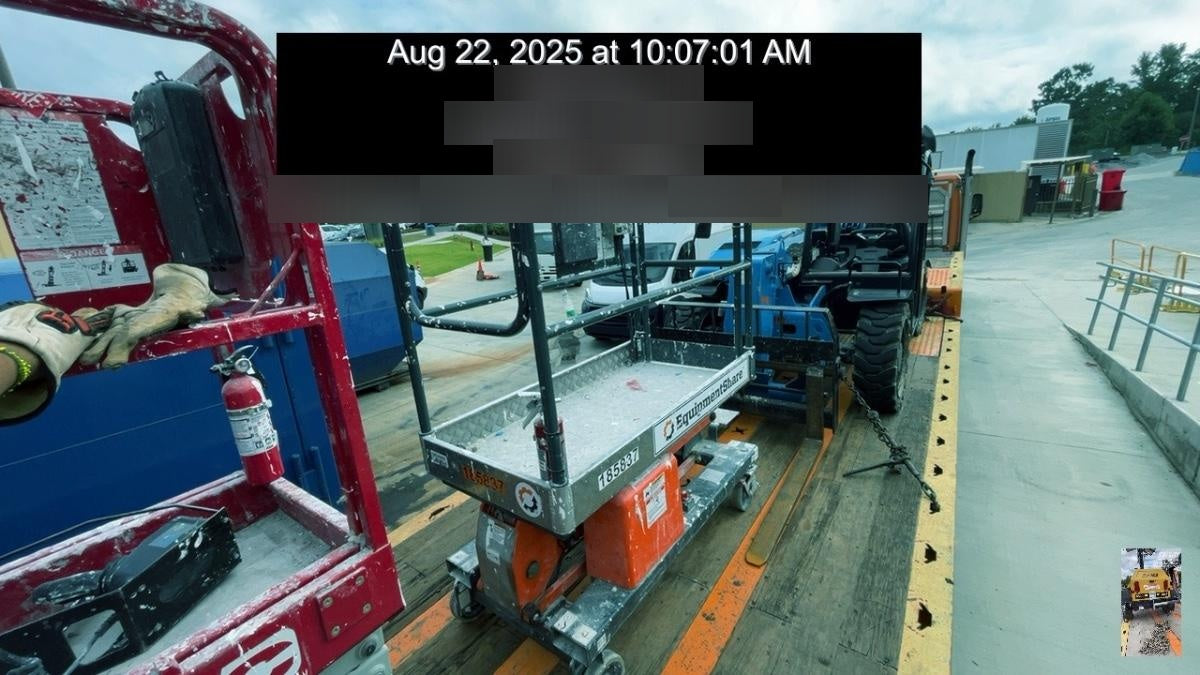 2021 JLG 1030P