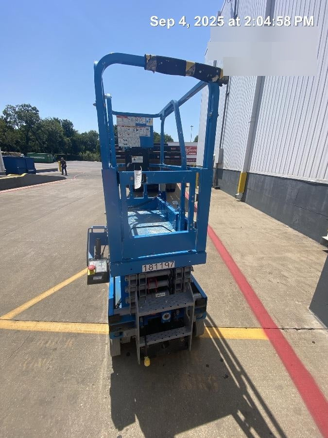 2021 GENIE GS-1330m