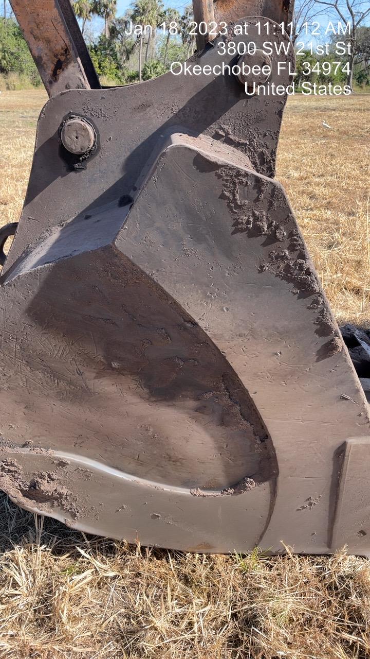 2016 CASE 60" Tooth Bucket - Case