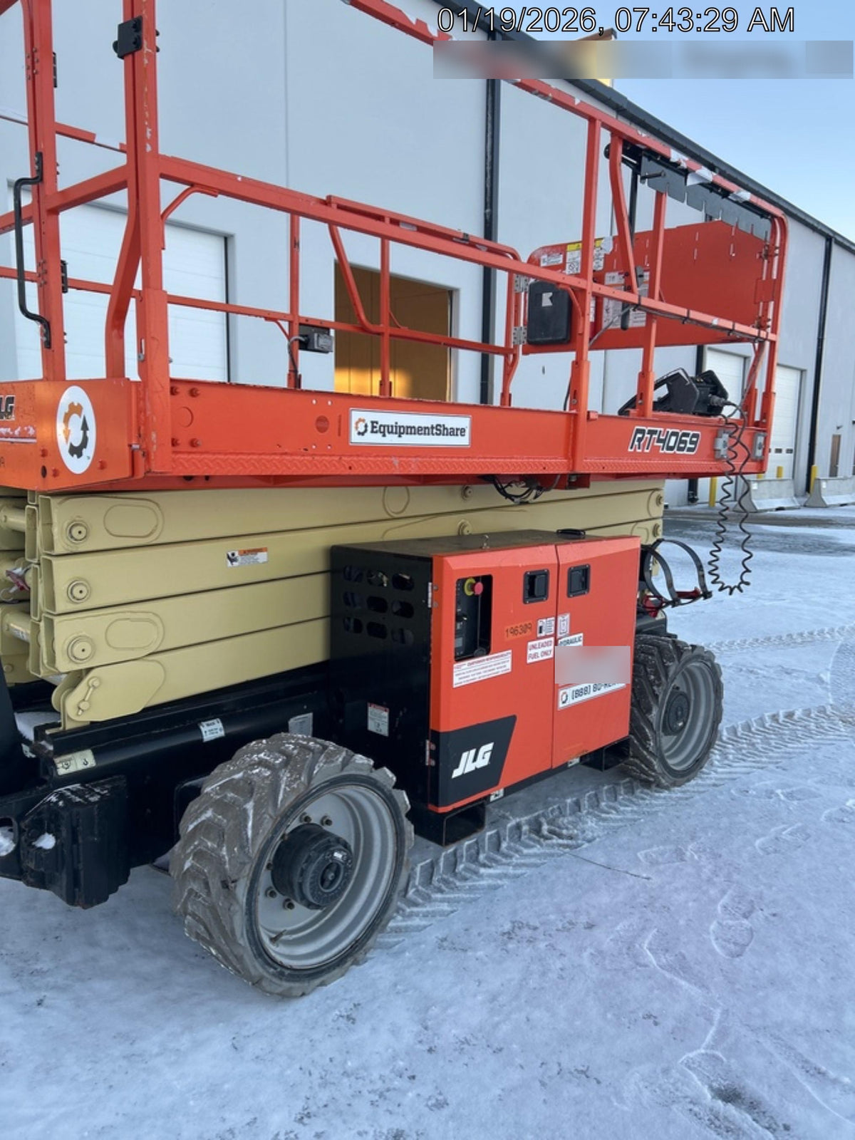 2021 JLG RT4069