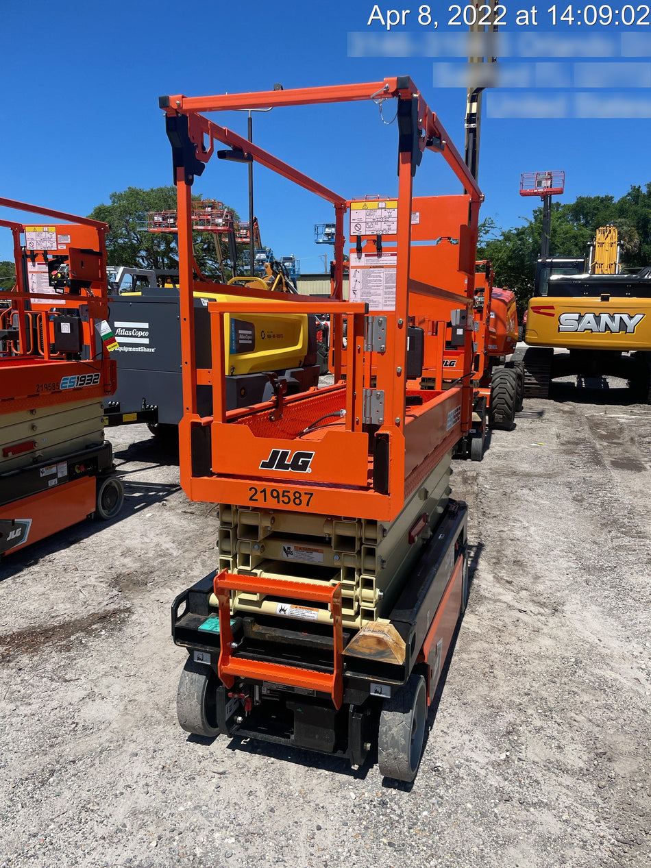 2022 JLG ES1932