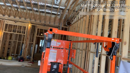 2025 JLG ES1932