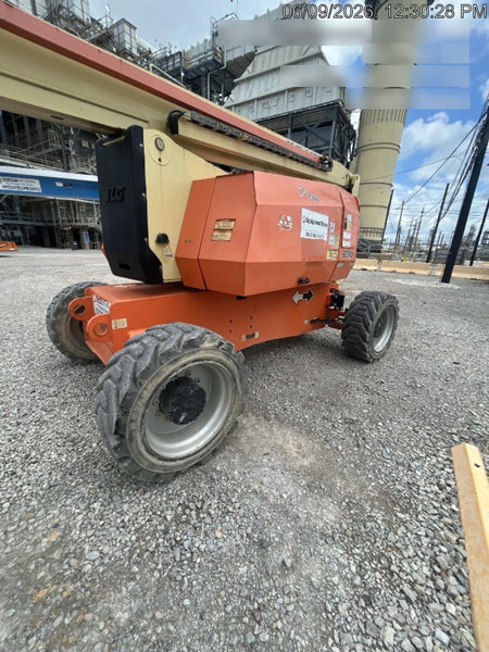2020 JLG 800AJ