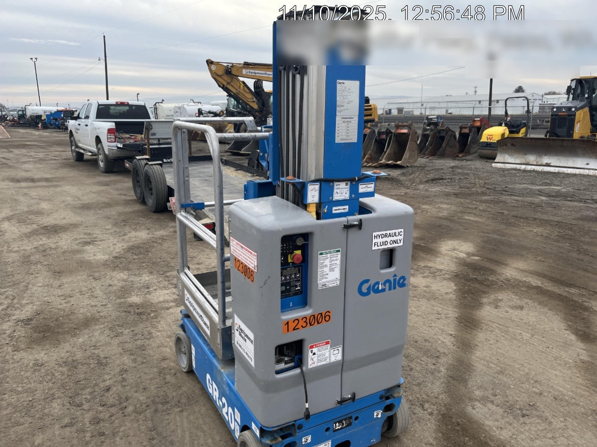 2020 GENIE GR-20
