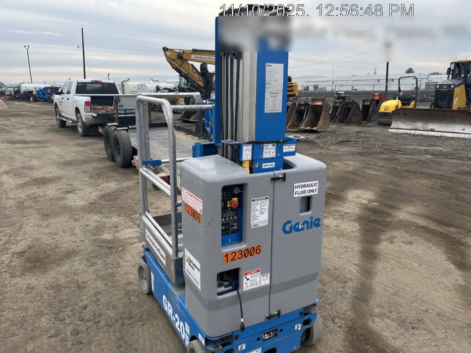 2020 GENIE GR-20