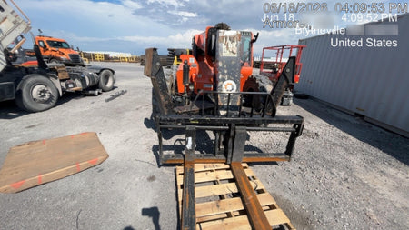 2022 SKYTRAK 10054