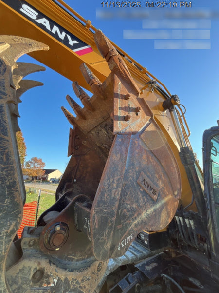 2023 SANY 42" Bucket, 25-35K Excavator - Sany