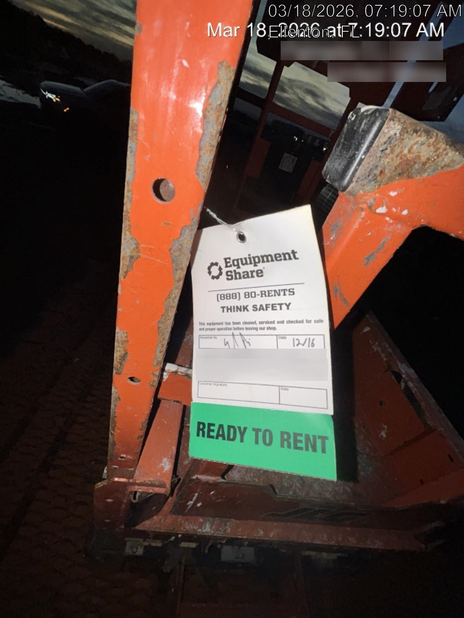 2021 JLG ES1330L