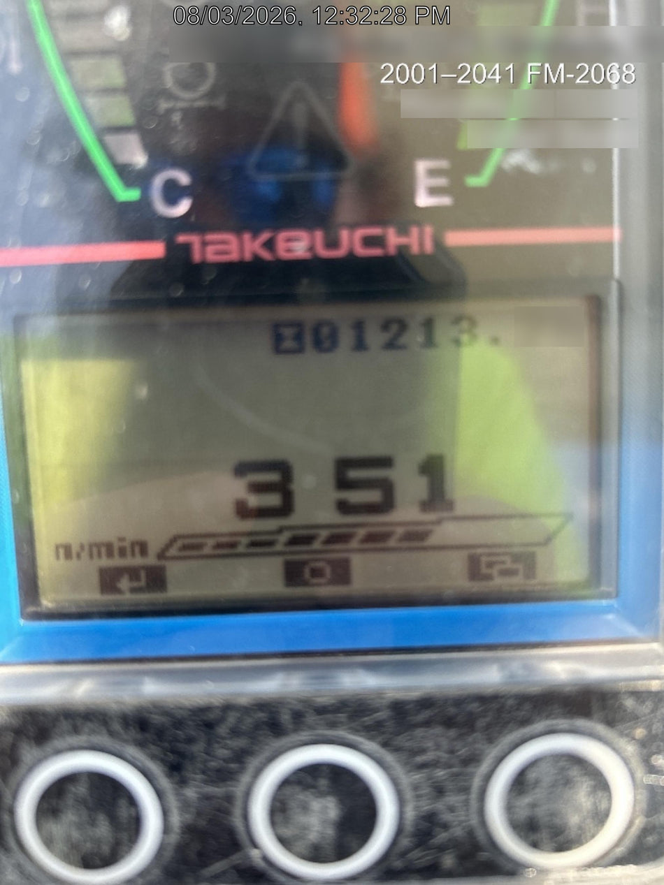 2022 TAKEUCHI TB235-2R