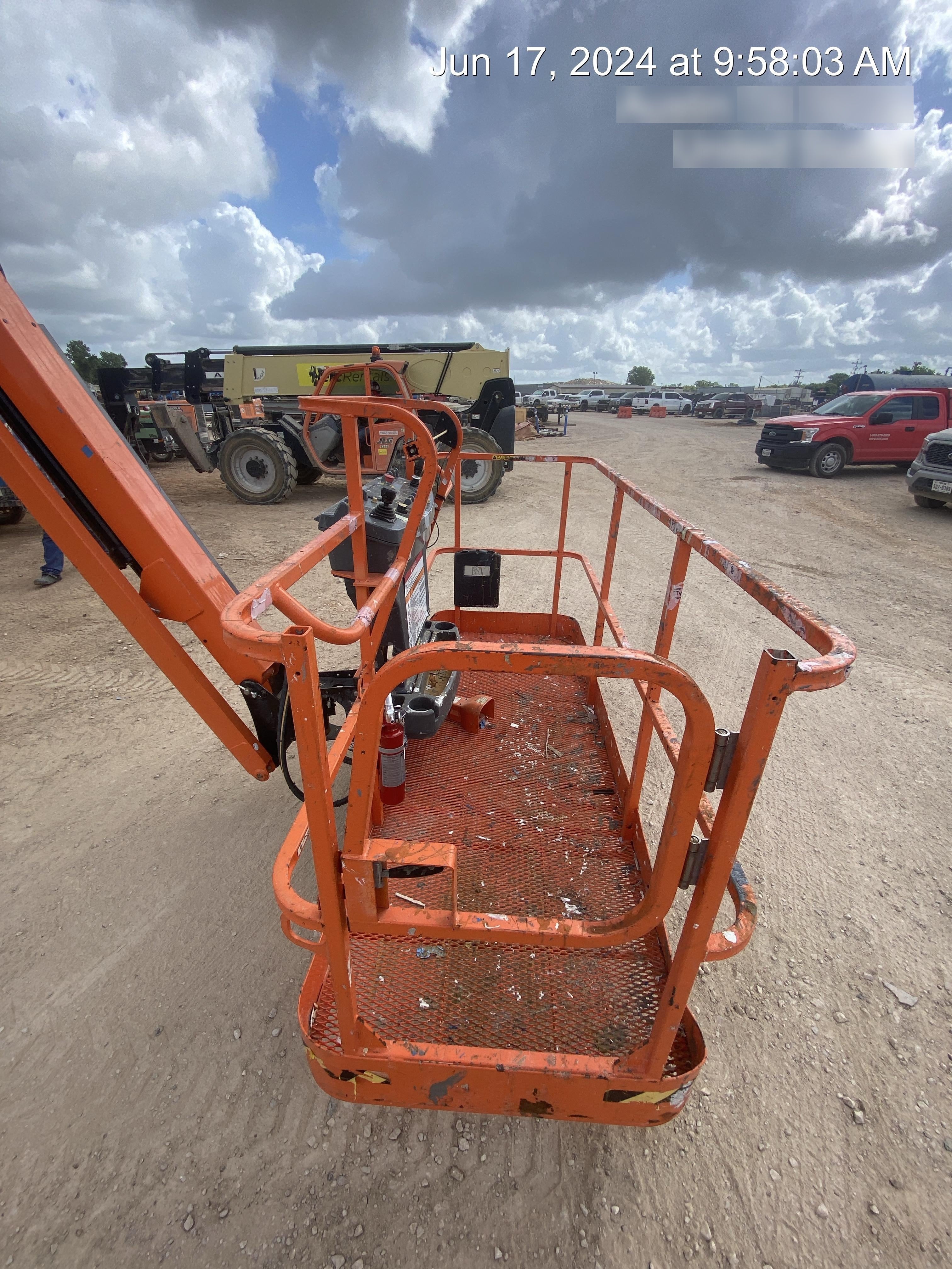 2021 JLG 460SJ