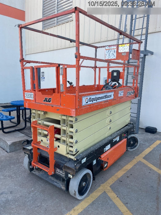 2021 JLG R3246
