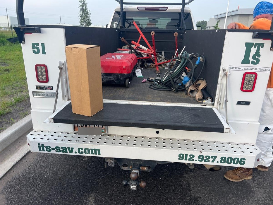 2023 MILWAUKEE MXF301-2CP