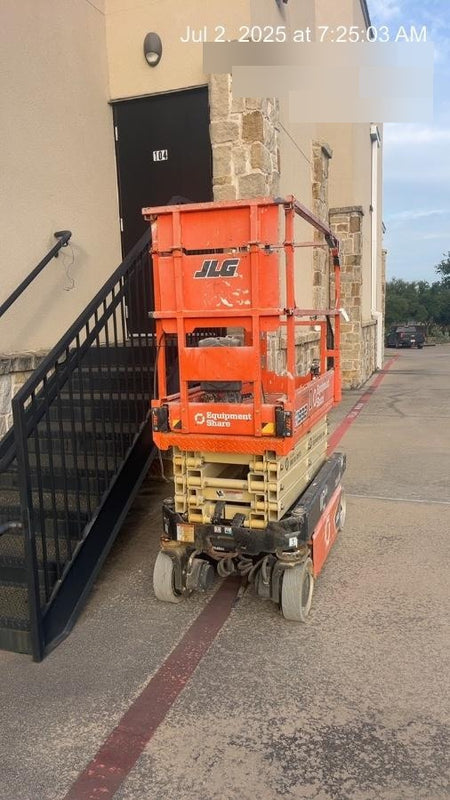 2022 JLG ES1932