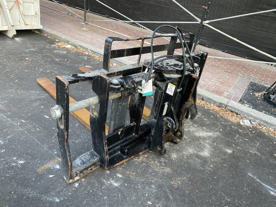 2021 JLG 72" Swing Carriage - JLG