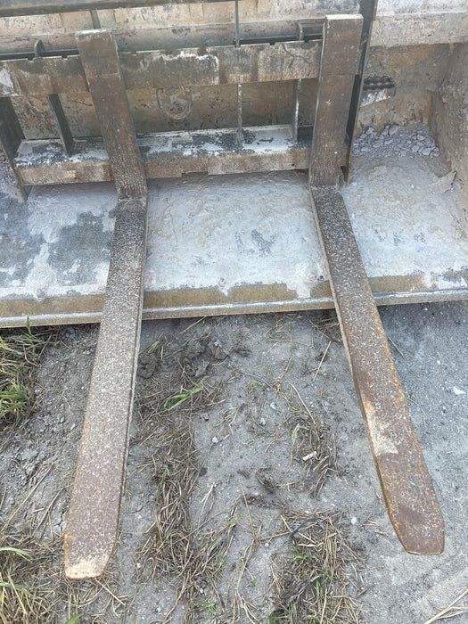 2021 PALADIN 48" Pallet Forks - Paladin