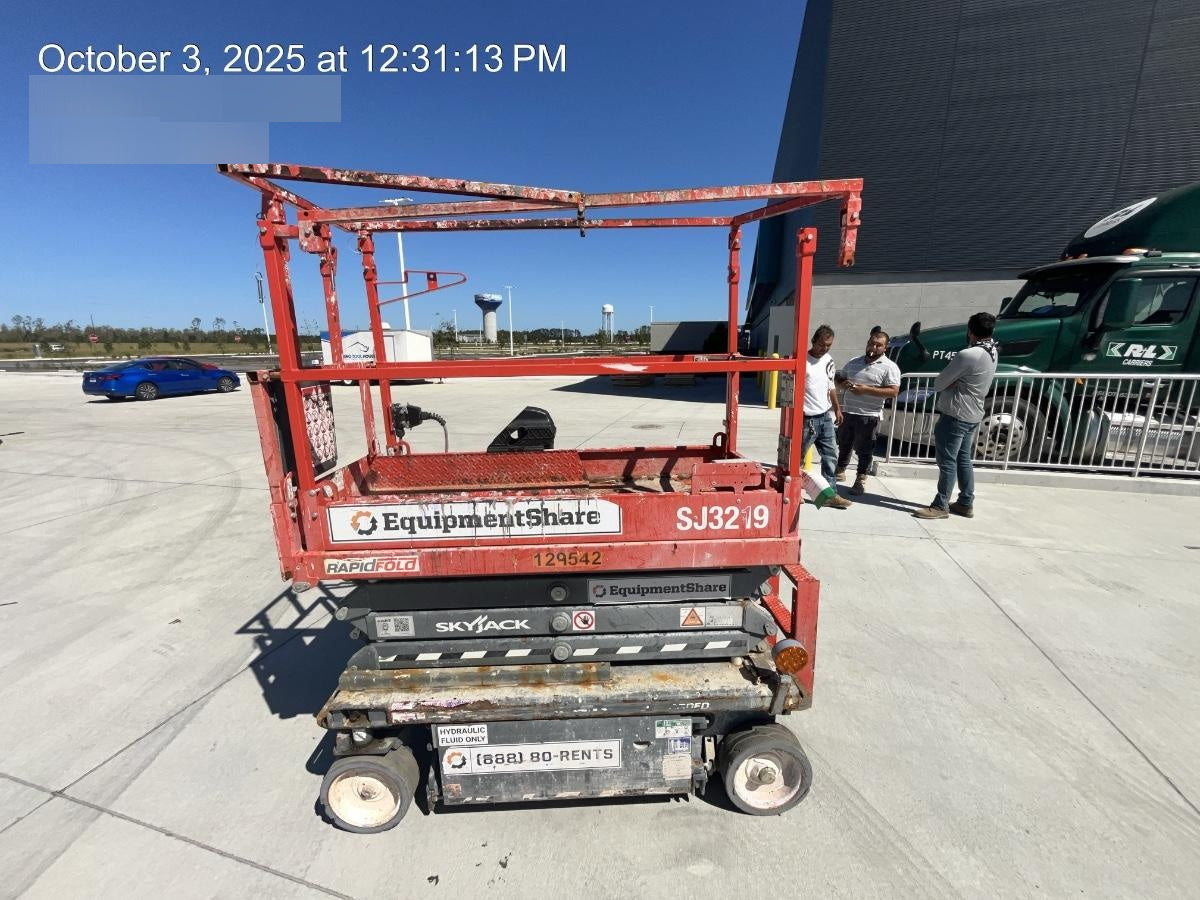 2021 SKYJACK SJ3219