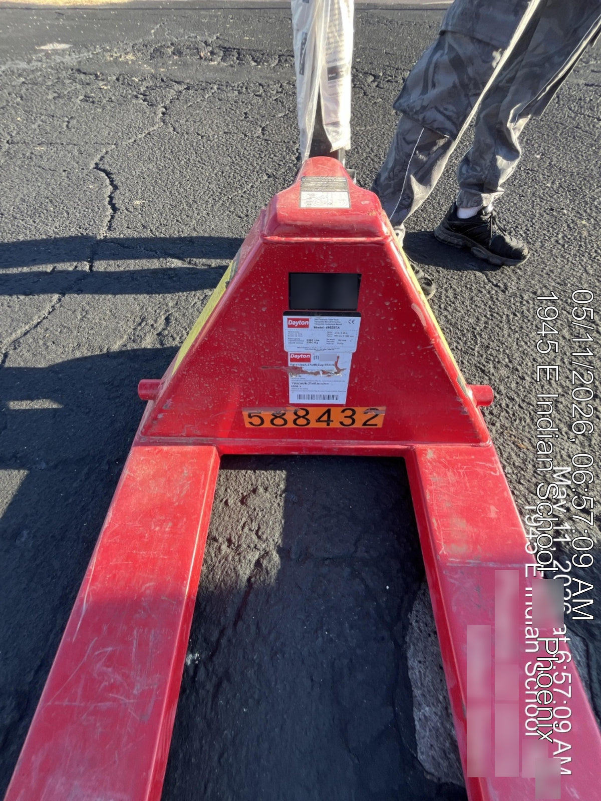 2025 GRAINGER PALLET JACK, 5500 LBS., GRAINGER