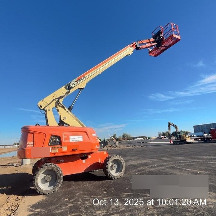 2019 JLG 660SJ