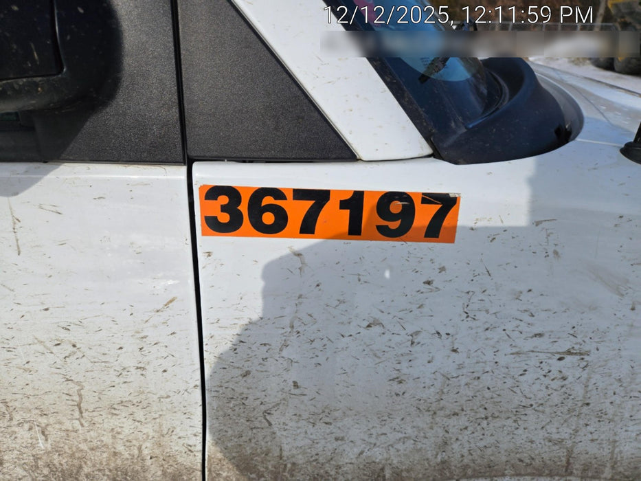 2023 CHEVROLET Express Van - Rental