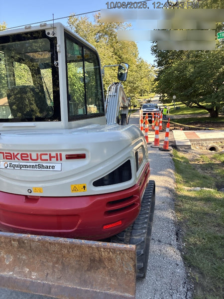 2023 TAKEUCHI TB240-CR