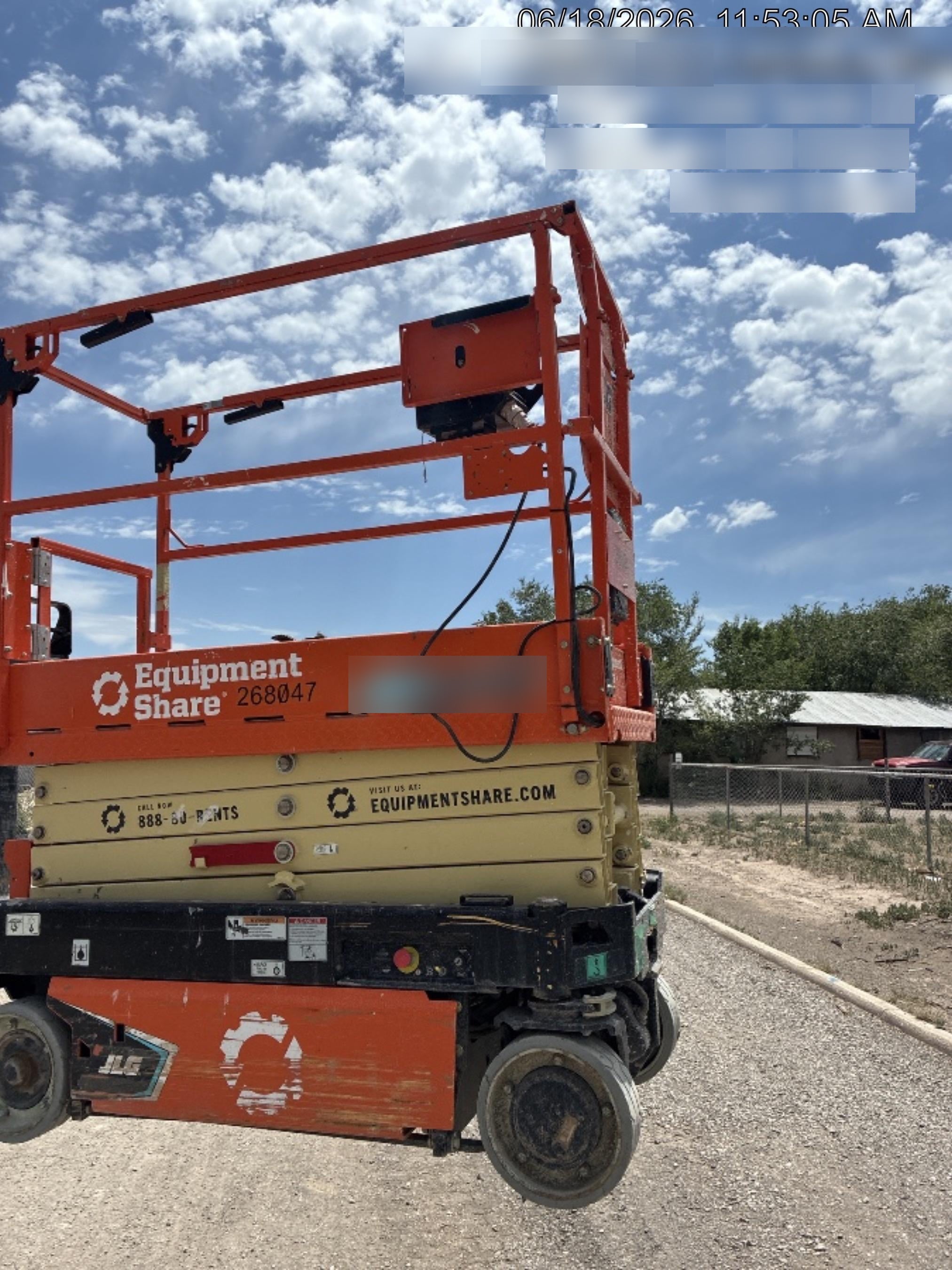 2022 JLG ES1932