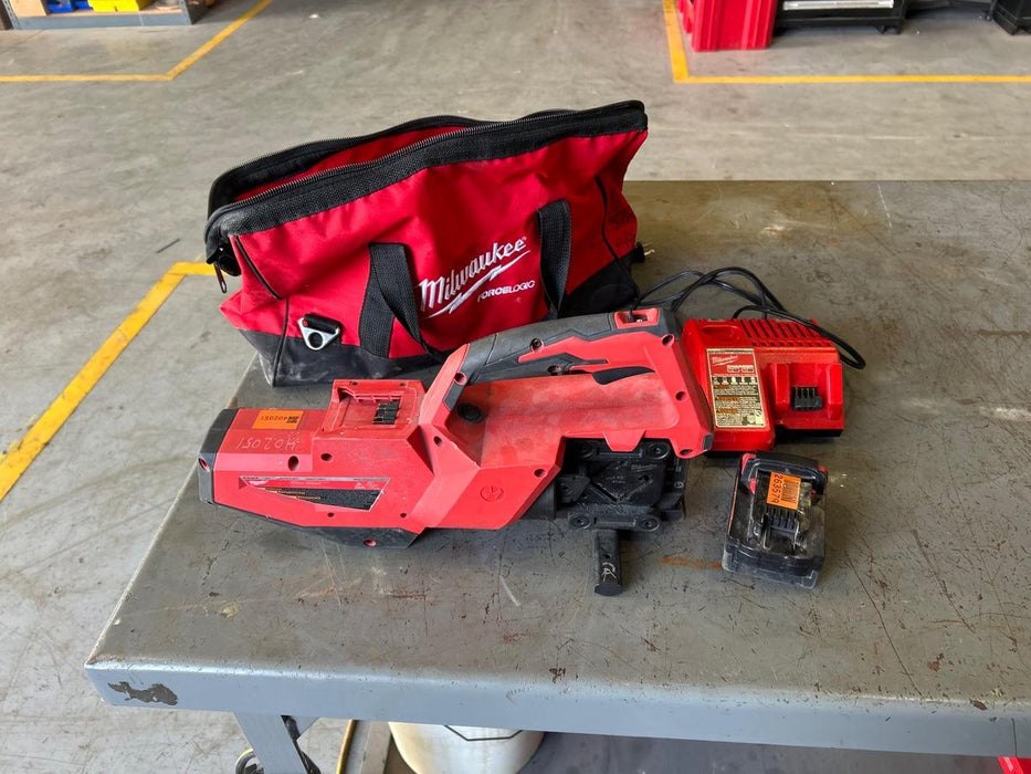 2024 MILWAUKEE 2933-21