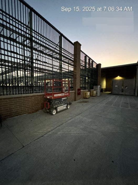 2017 Skyjack SJIII-3219 Skyjack SJIII3219 Scissor Lift w/Trojan Batteries