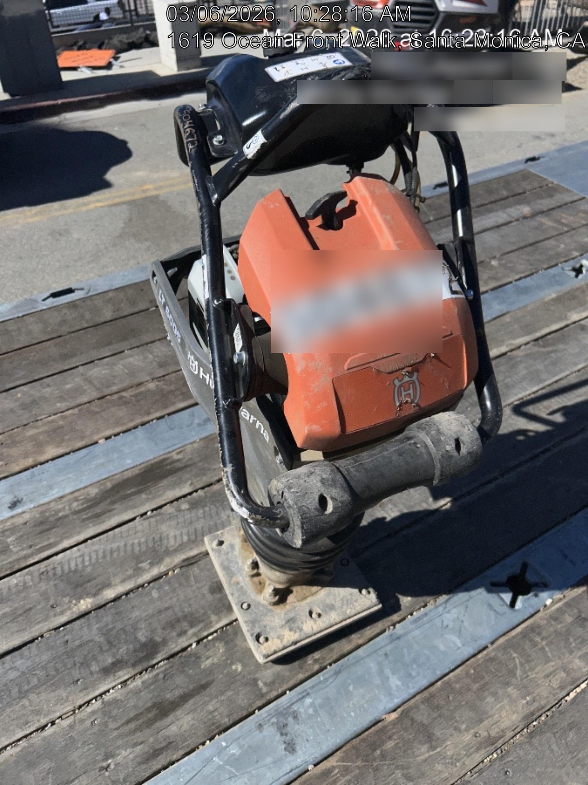 2025 HUSQVARNA LT6005