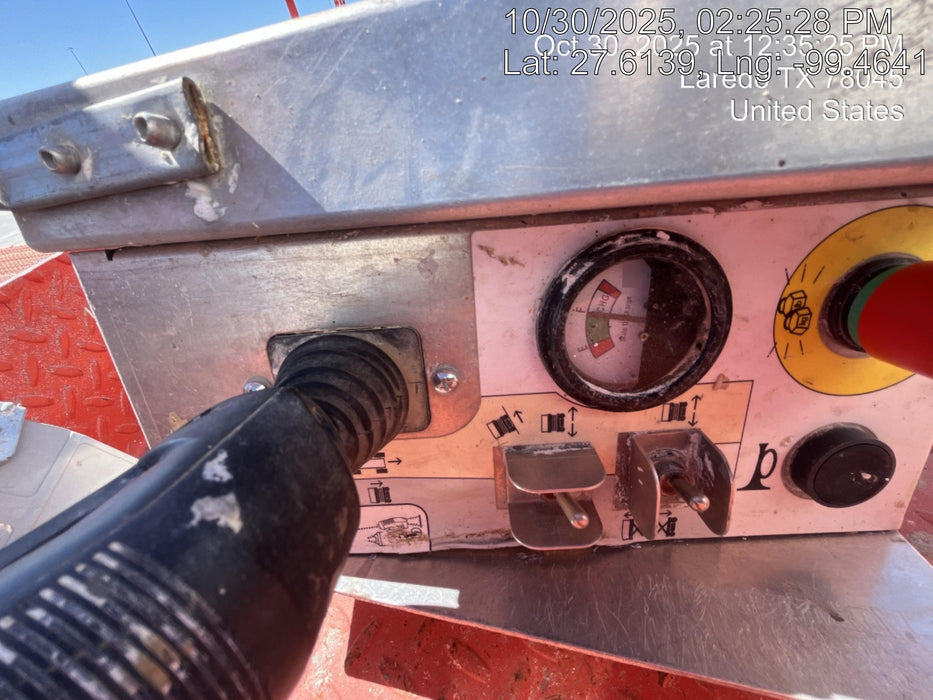 2018 Skyjack SJIII-4632 Skyjack SJIII4632 Scissor Lift w/Trojan Batteries