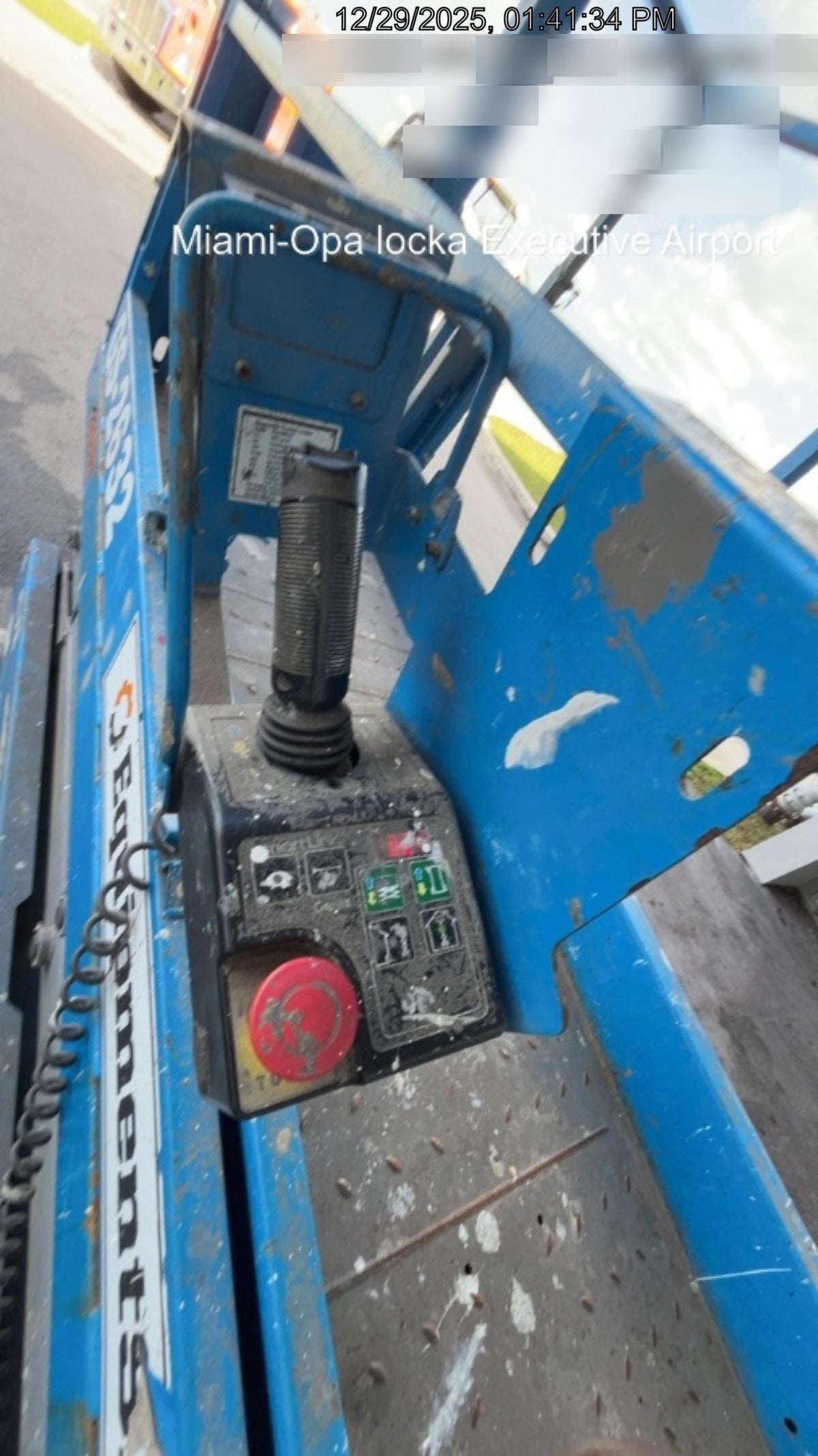 2022 GENIE GS-2632
