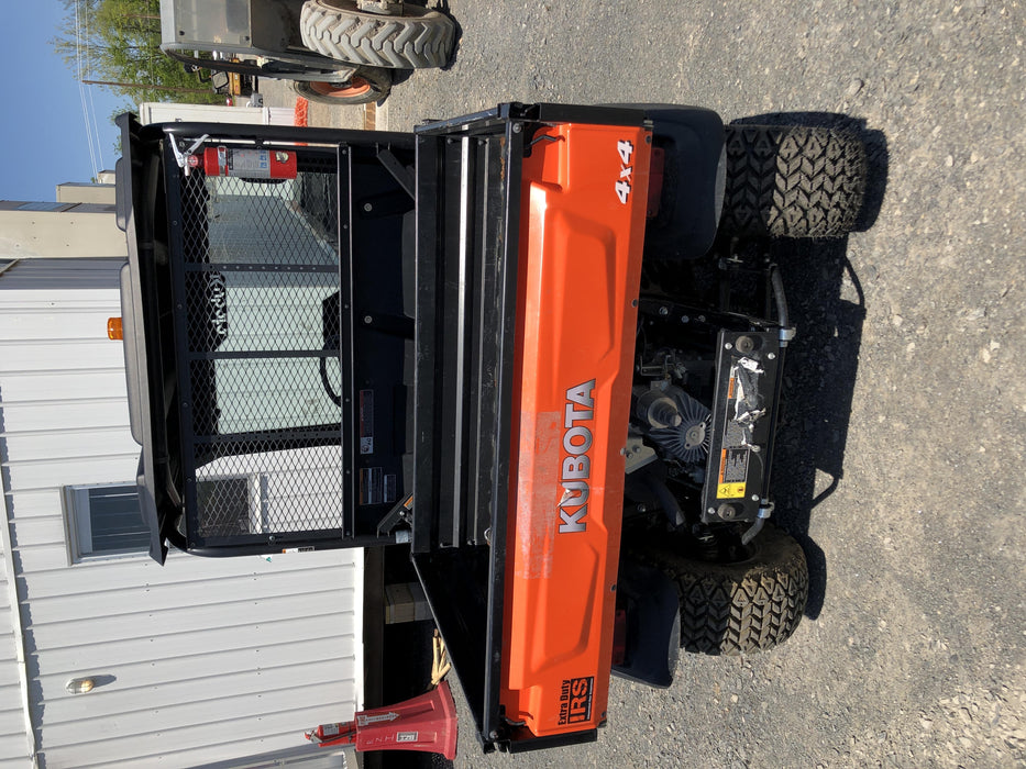 2019 Kubota RTVX900WH 4wd Utility Cart, 2 Seat, Diesel, LED Strobe, Windshield Tempered Glass, Plastic Canopy, Wire Harness Kit, Backup Alarm