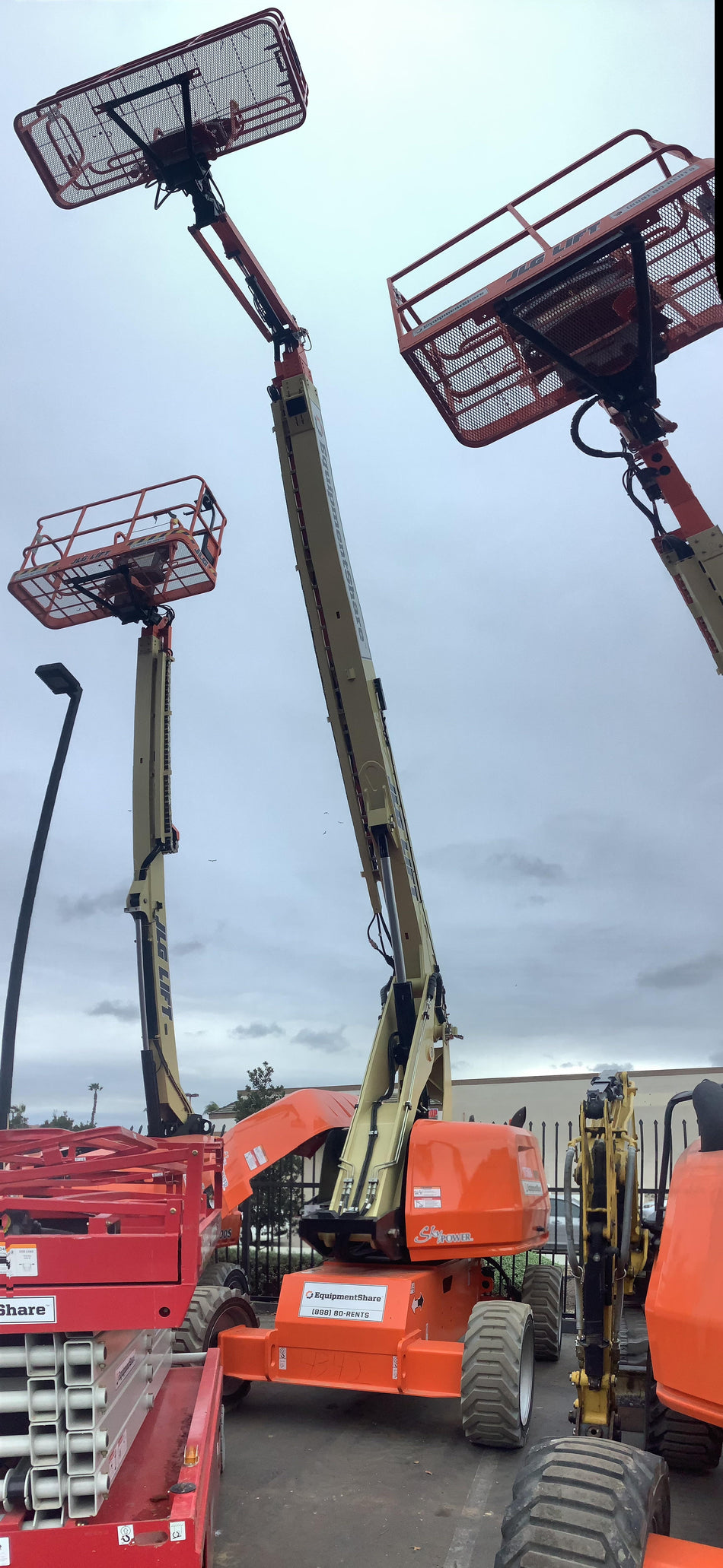 2021 JLG 660SJ