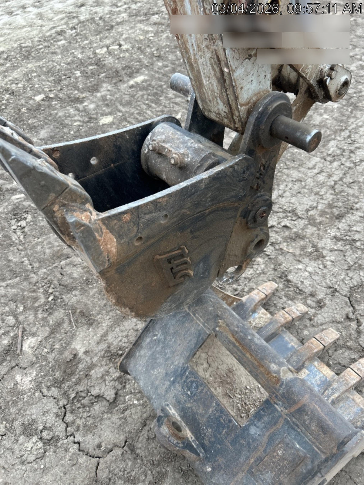 2020 STRICKLAND 18" Bucket Tooth - Strickland