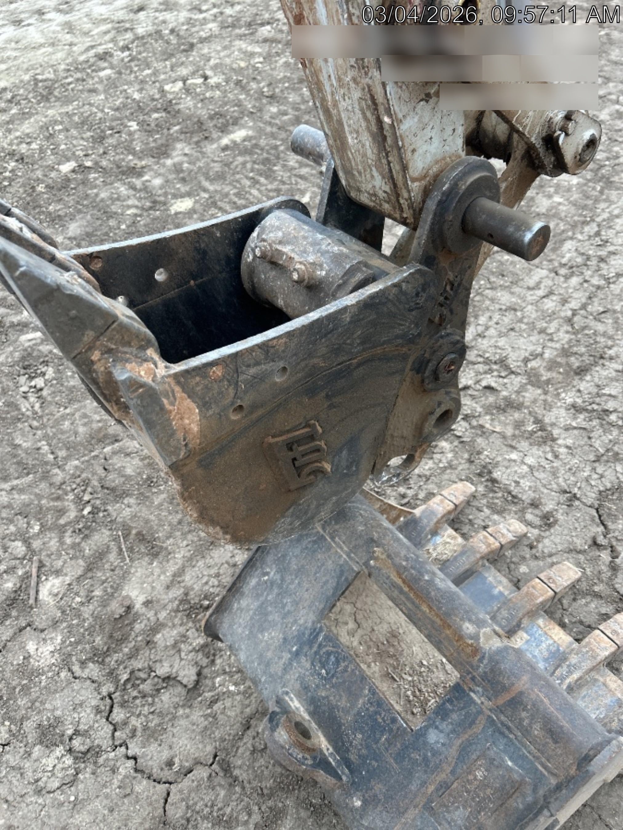 2020 STRICKLAND 18" Bucket Tooth - Strickland