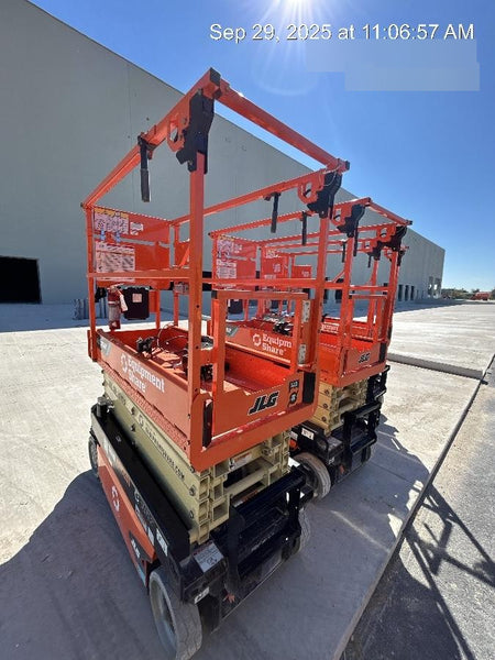 2025 JLG ES1932