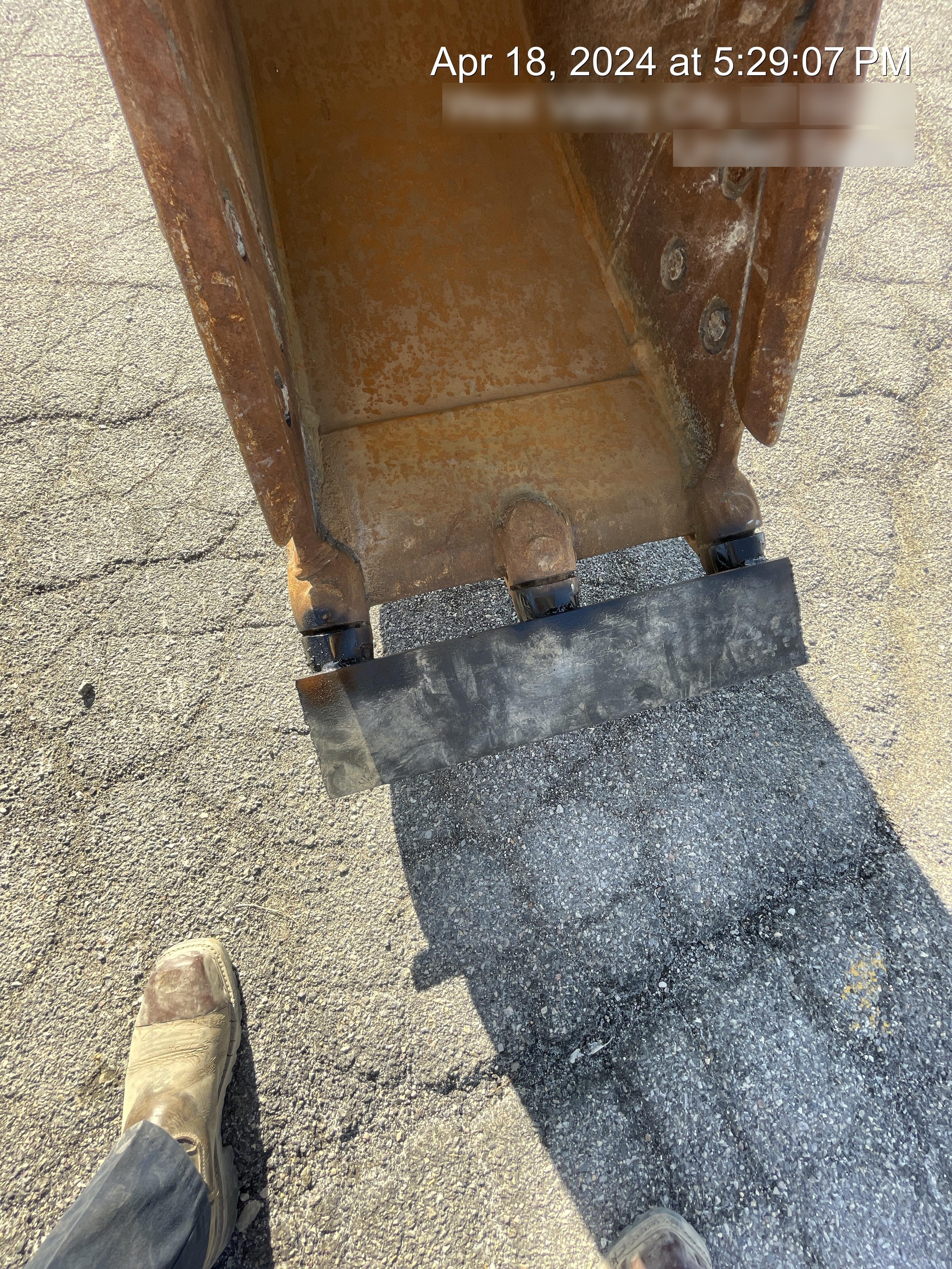 2020 DOOSAN 24" Bucket-Doosan