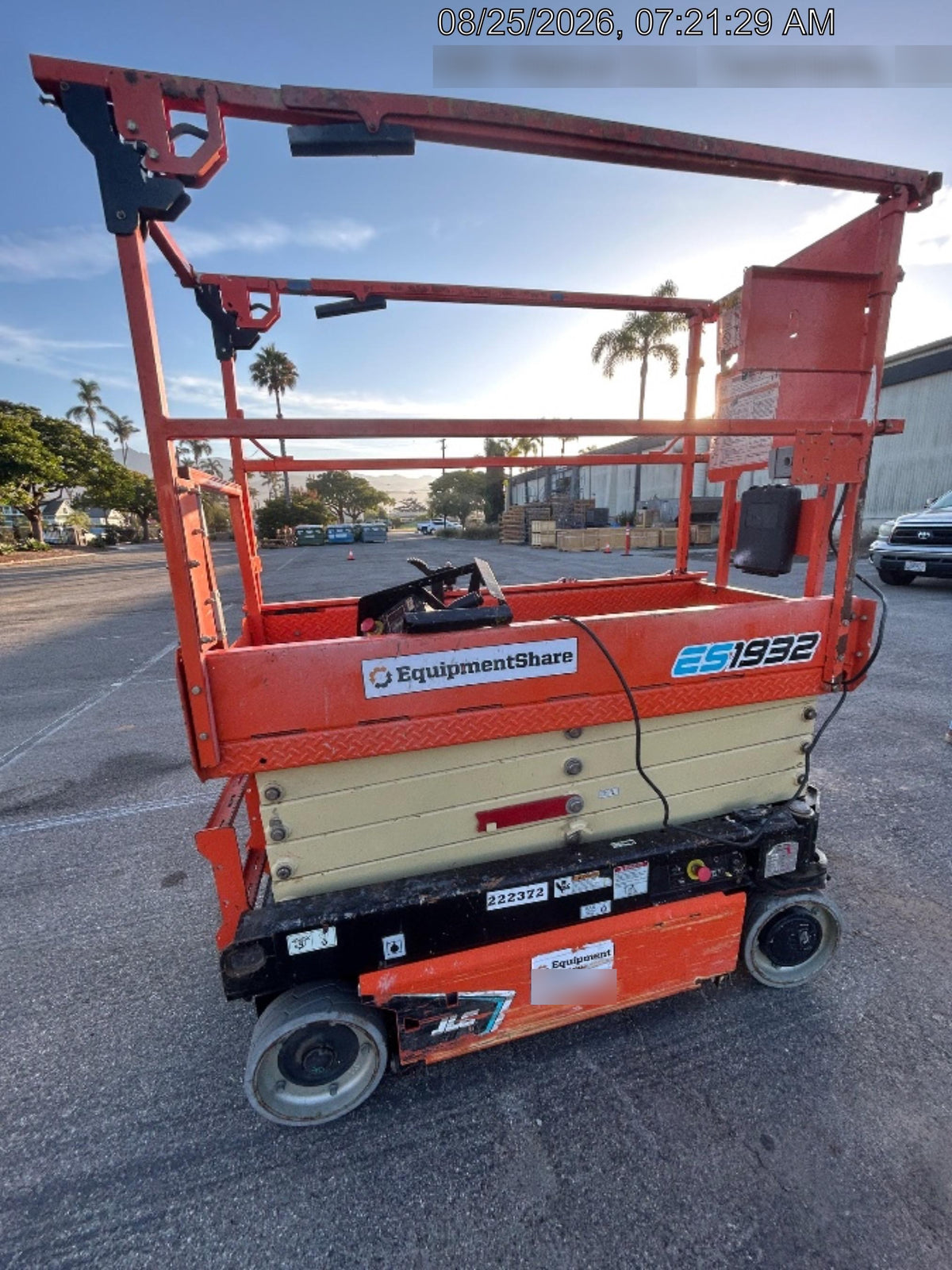 2022 JLG ES1932