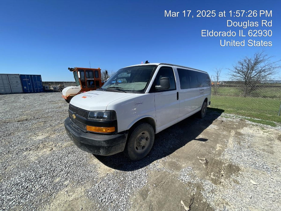 2023 CHEVROLET Express Van - Rental