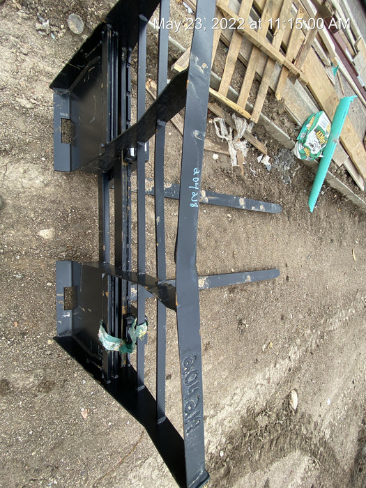 2022 ARROW MATERIAL HANDLING 60" Pallet Forks - Arrow